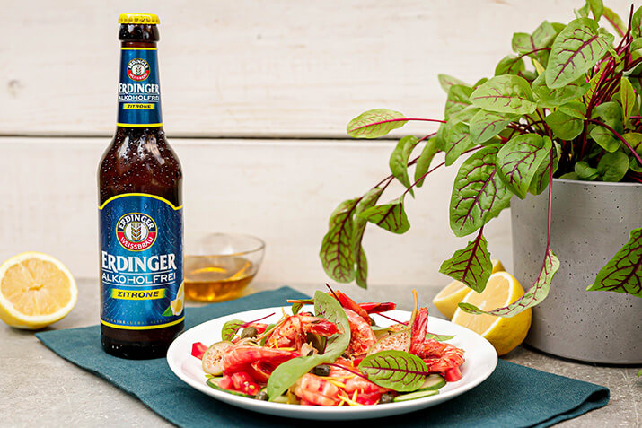 Das etwas andere Rezept zum ERDINGER Alkoholfrei Grapefruit – Riesengarnelen mit einer Zitronen-Vinaigrette Das etwas andere Rezept zum ERDINGER Alkoholfrei Grapefruit – Riesengarnelen mit einer Zitronen-Vinaigrette