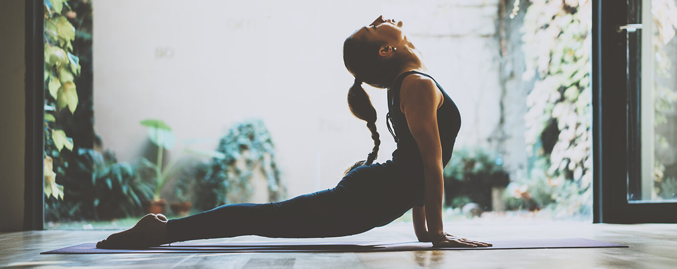 Einfach mit dem Flow gehen: Vinyasa Yoga Einfach mit dem Flow gehen: Vinyasa Yoga